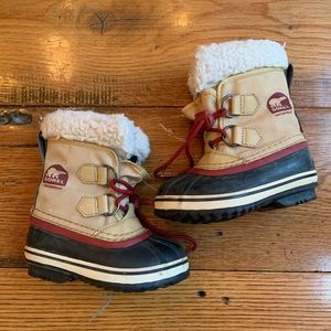 Kids Size 9 Sorel Snow Boots ❄️❄️❄️